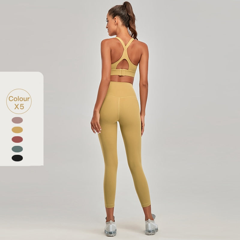Lulu Yoga Sports Bra with Skin-Friendly Back Design