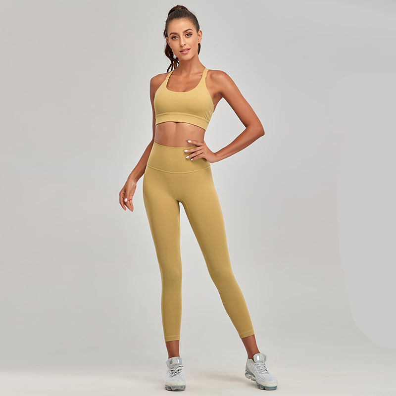 Lulu Yoga Sports Bra with Skin-Friendly Back Design